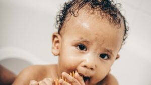 Gel coiffant pour bébé